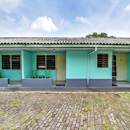 Spot On 90003 Villa Tawang Cianjur Exterior photo