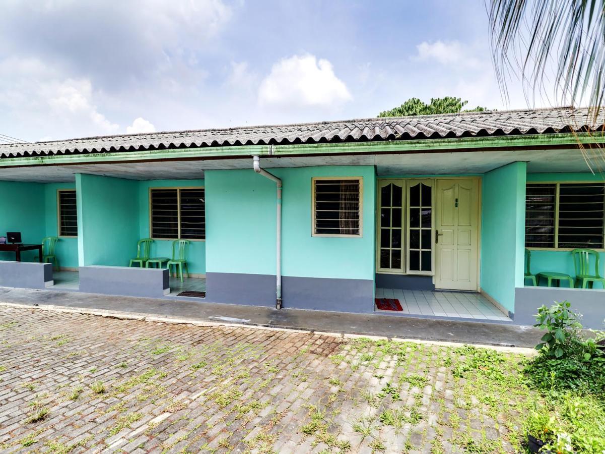 Spot On 90003 Villa Tawang Cianjur Exterior photo